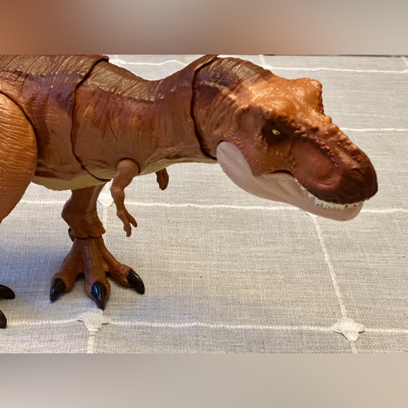 Jurassic World Legacy Collection T-Rex 18” tall Electronic Fully Working - Picture 1 of 9